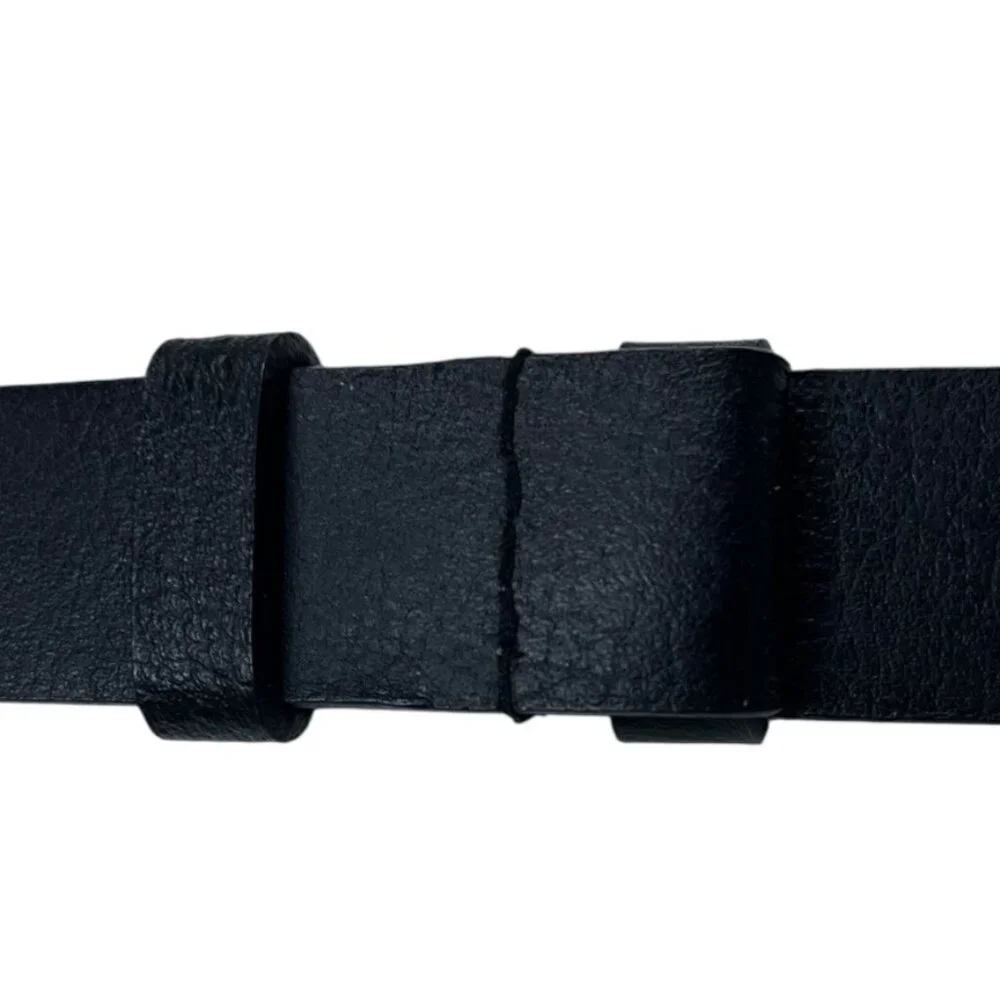 Chico's Belt Size ML Black Leather Adjustable Silvertone/Black Oval Buckle Boho